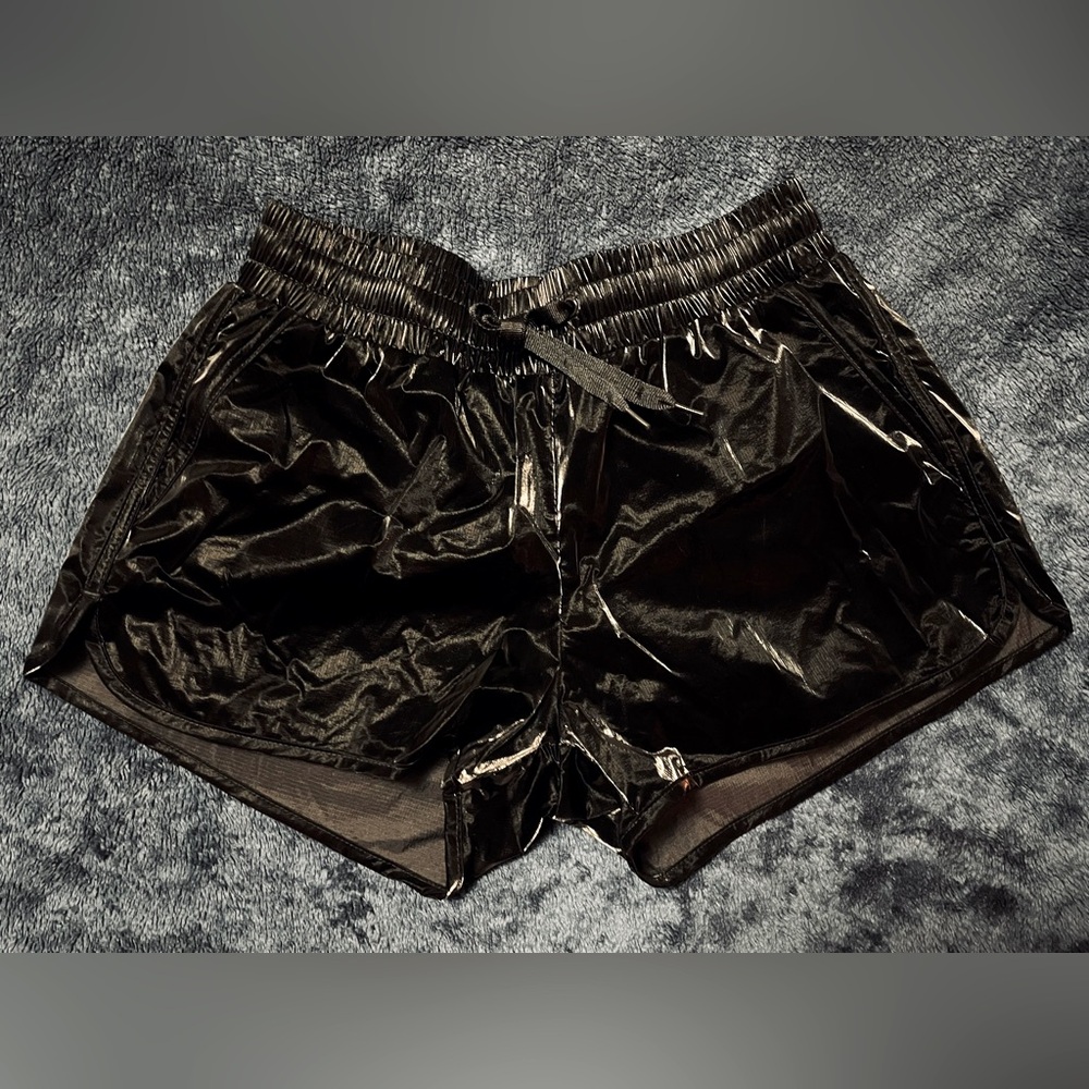 ZYIA active Midnight Gloss Bomber Short sz M